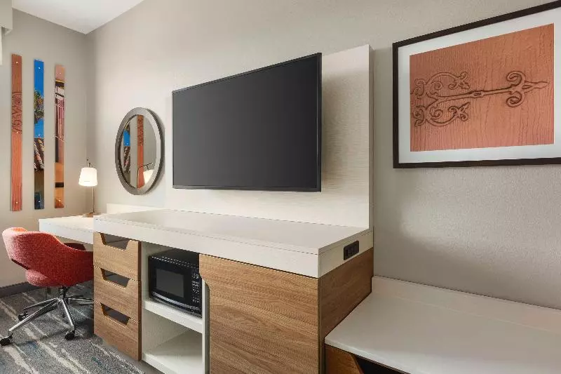 اتاق استاندارد با تخت بزرگ, Hampton Inn & Suites San Mateo San Francisco Airport