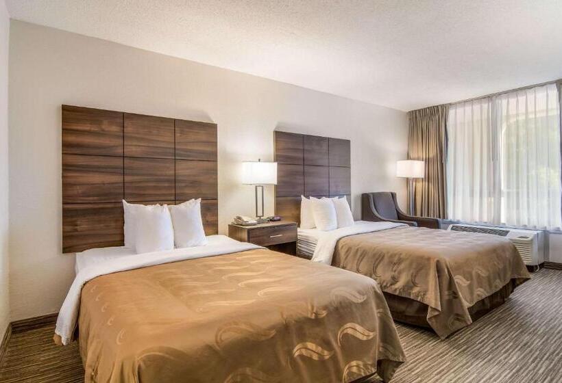 غرفه قياسيه سريرين مزدوجين, Quality Inn Suwanee I85