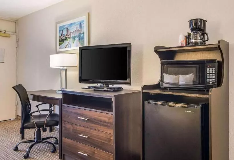 ２ダブルベッドのスタンダードルーム, Quality Inn Suwanee I85