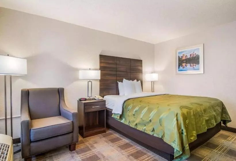 スタンダードルーム, Quality Inn Suwanee I85