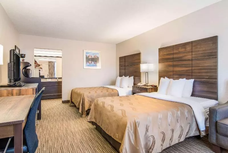 スタンダードルーム, Quality Inn Suwanee I85