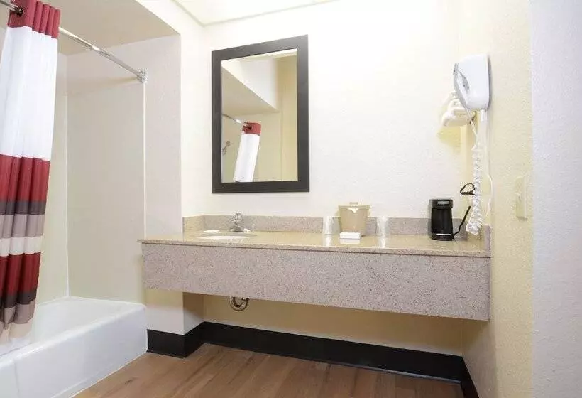 سوئیت با تخت بزرگ, Red Roof Inn San Dimas  Fairplex