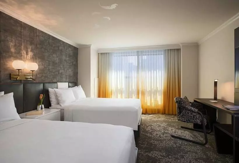 Standard-huone 2 Parivuodetta, Renaissance New York Times Square By Marriott