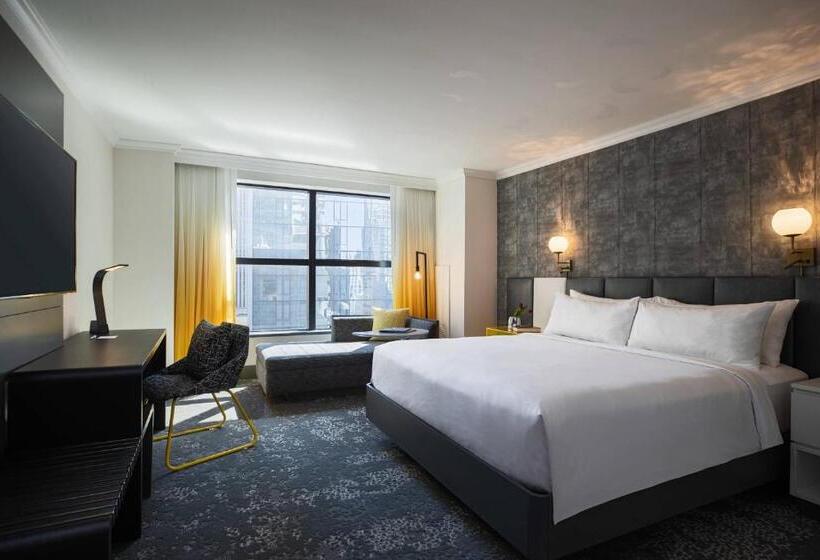 适合残疾人士使用的带超级大床的标准间, Renaissance New York Times Square By Marriott