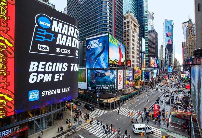 带大床的标准间, Renaissance New York Times Square By Marriott