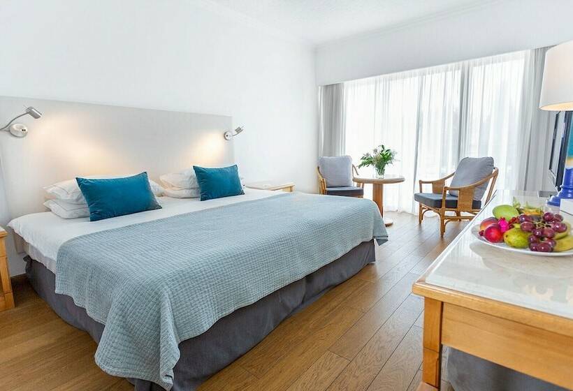 Номер Стандарт Вид на Горы, Coral Beach Hotel & Resort Cyprus