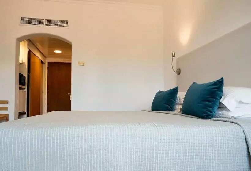 マウンテンビュースタンダードルーム, Coral Beach Hotel & Resort Cyprus