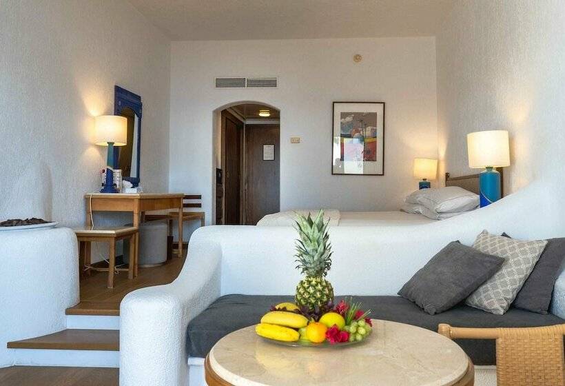 Полулюкс, Coral Beach Hotel & Resort Cyprus