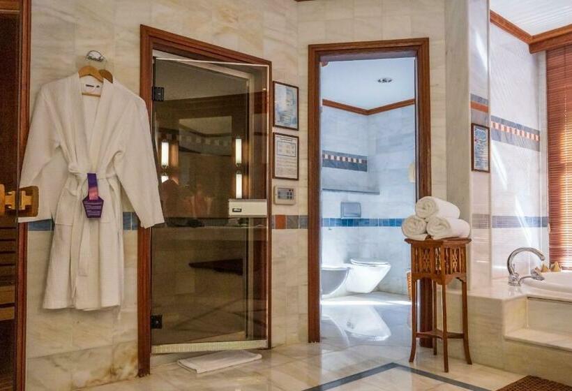 Королевский Люкс, Coral Beach Hotel & Resort Cyprus