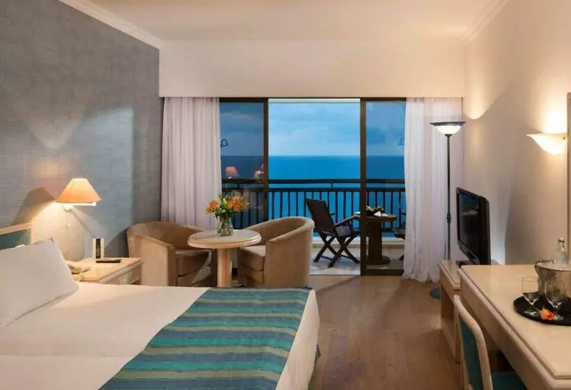 オーシャンビュースーペリアールーム, Coral Beach Hotel & Resort Cyprus