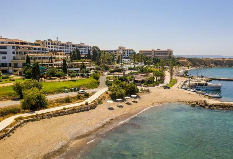 Президентский Люкс, Coral Beach Hotel & Resort Cyprus