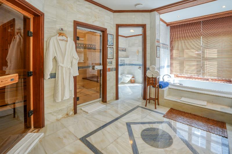 סוויטה, Coral Beach Hotel & Resort Cyprus