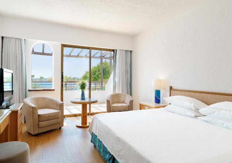 جناح إدارى, Coral Beach Hotel & Resort Cyprus