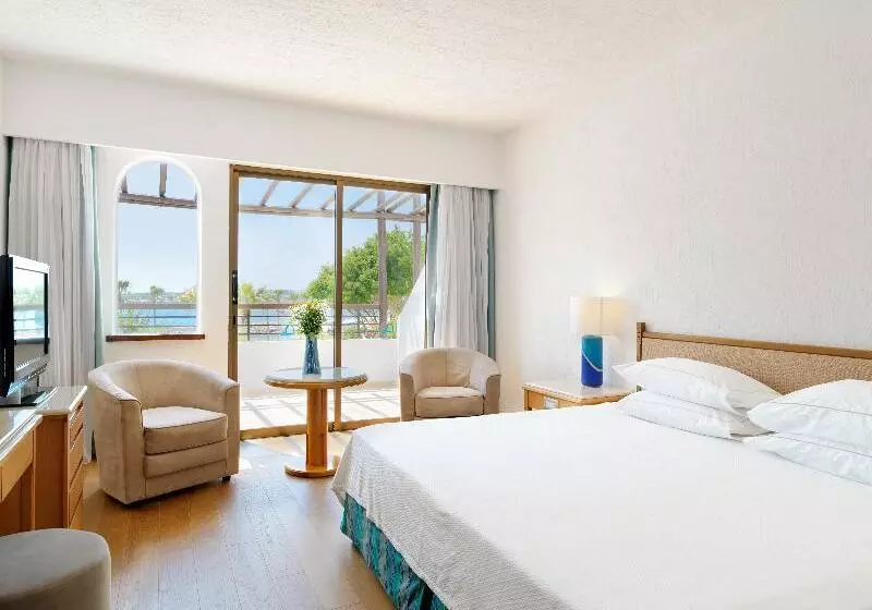 エクゼクティブスイート, Coral Beach Hotel & Resort Cyprus