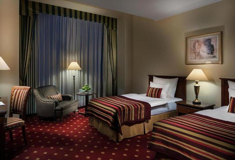 اتاق اجرایی, Art Nouveau Palace