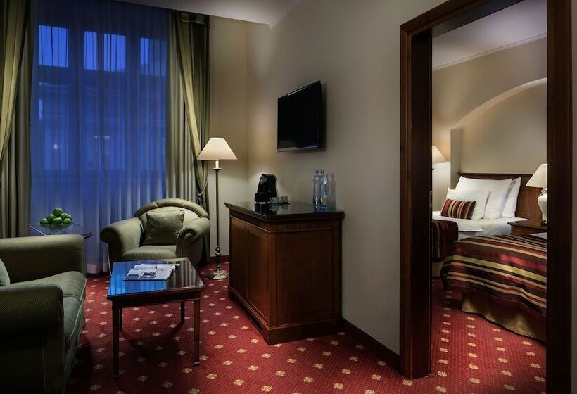 سوییت جونیور, Art Nouveau Palace