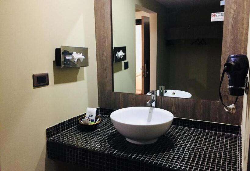 ジュニアスイート, California