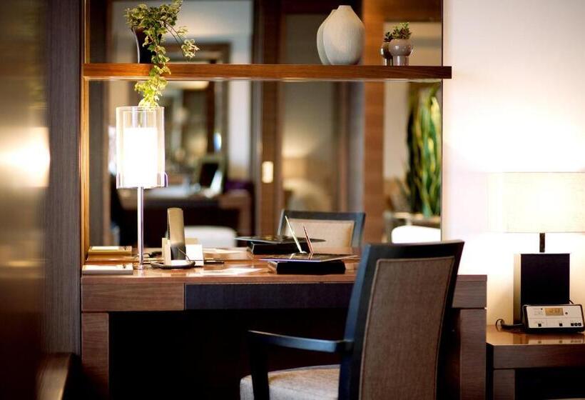 سوییت لوکس, Kyoto Brighton