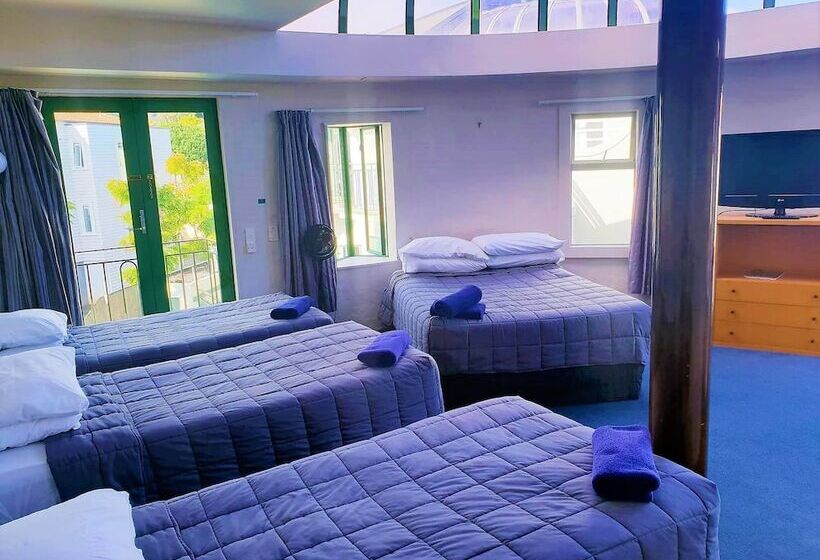 Семейное Студио, Parklane Motor Lodge
