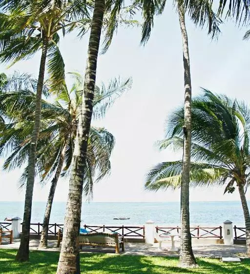 اتاق استاندارد با چشم‌انداز باغ, Plaza Beach