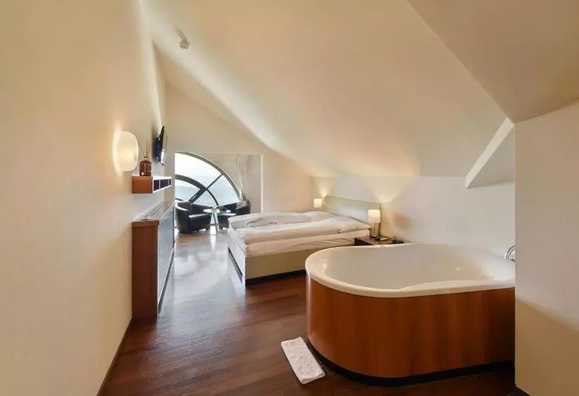 Juniorsviitti Näkymä, Uto Kulm Car Free Hideaway In Zurich