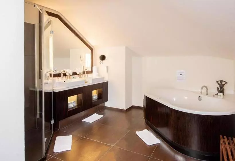 Sviitti Kaupungin Näkemystä, Uto Kulm Car Free Hideaway In Zurich
