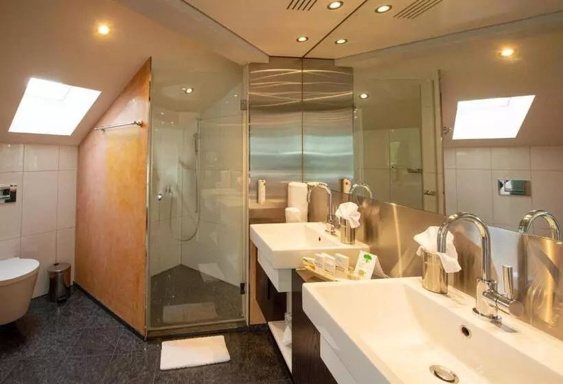 Sviitti Kaupungin Näkemystä, Uto Kulm Car Free Hideaway In Zurich