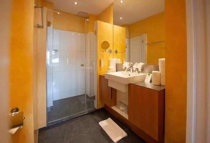 Standard-huone, Uto Kulm Car Free Hideaway In Zurich