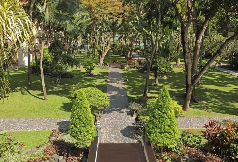 اتاق خانوادگی با چشمانداز باغ, Bintang Bali Resort