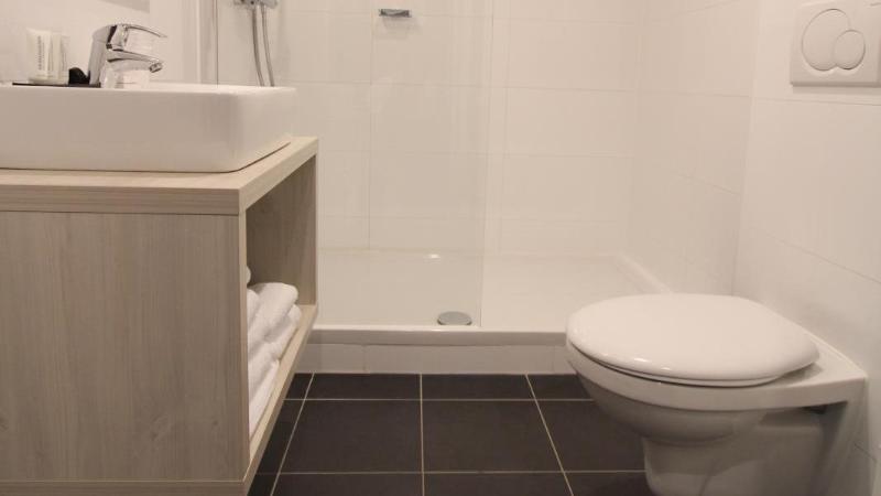 غرفة قياسية فردية, Apple Inn