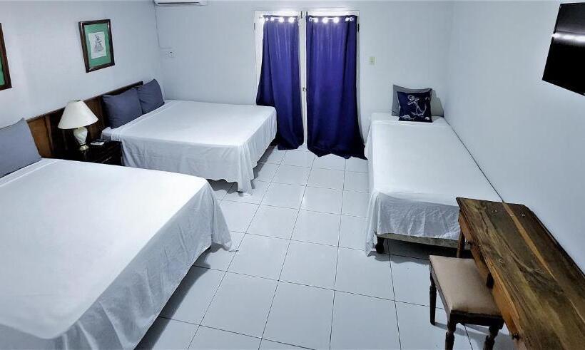 اتاق لوکس با بالکن, Caribic House