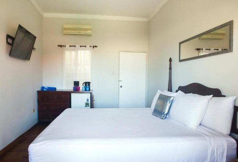 استودیوی لوکس, Caribic House