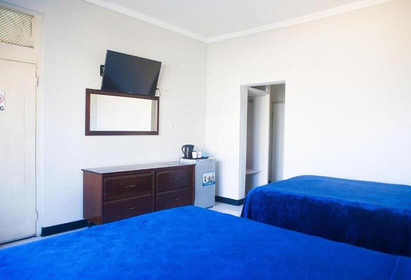 اتاق لوکس, Caribic House