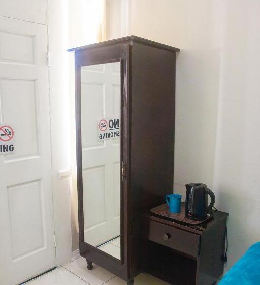 اتاق اکونومی یک تخته, Caribic House