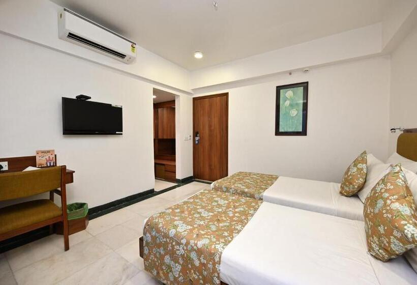 غرفة ديلوكس, Parle International