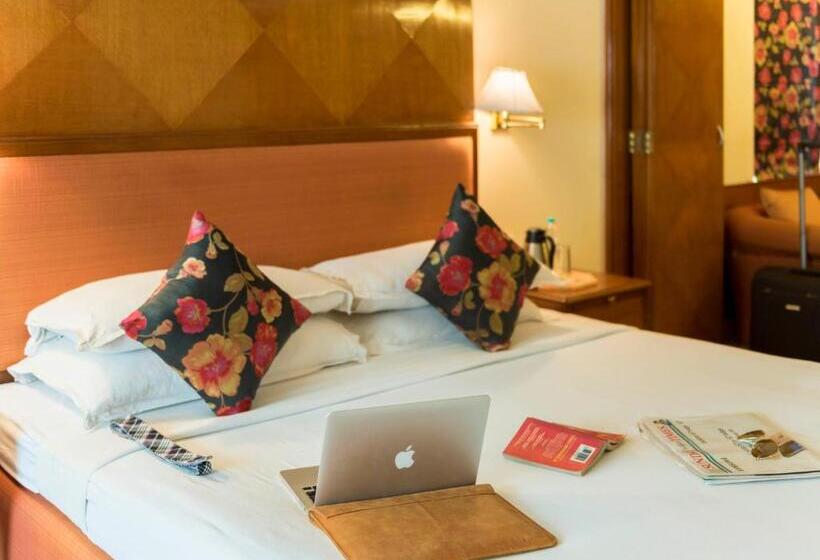 جناح, Parle International