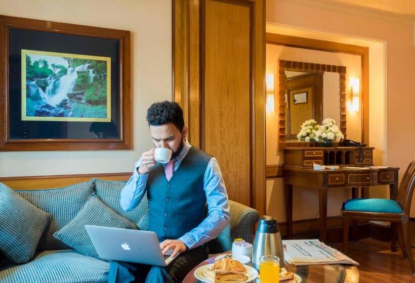 جناح, Parle International