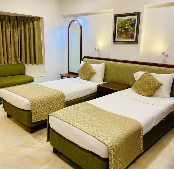 غرفة تنفيذية, Parle International