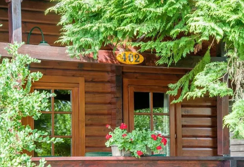 کلبه ییلاقی, Petneházy Apart