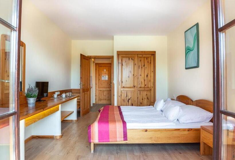 标准间, Petneházy Apart