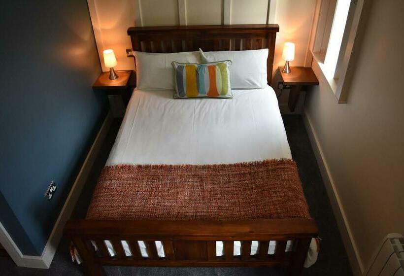 スタンダードシングルルーム, Round Tower