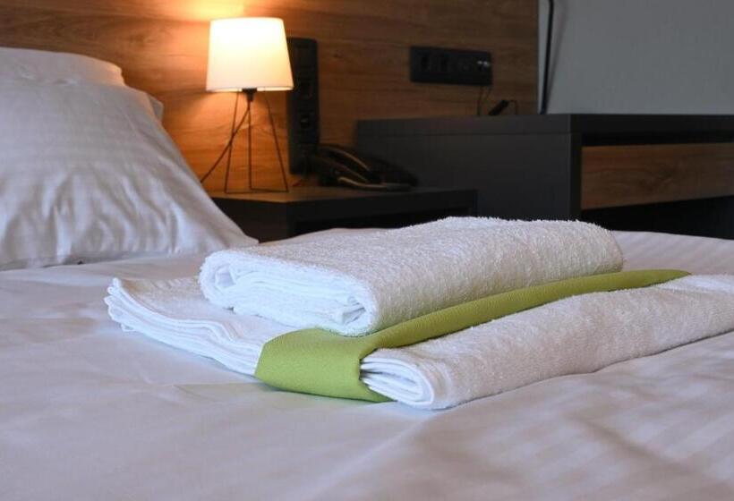 Номер Deluxe, Szieszta