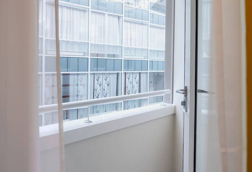 اتاق سوپریور, Thon Hotel Cecil