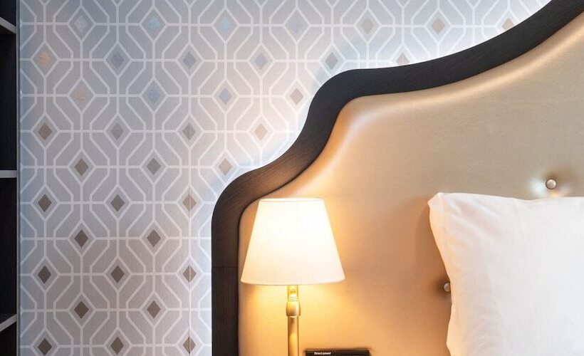 سوییت جونیور, Thon Hotel Cecil