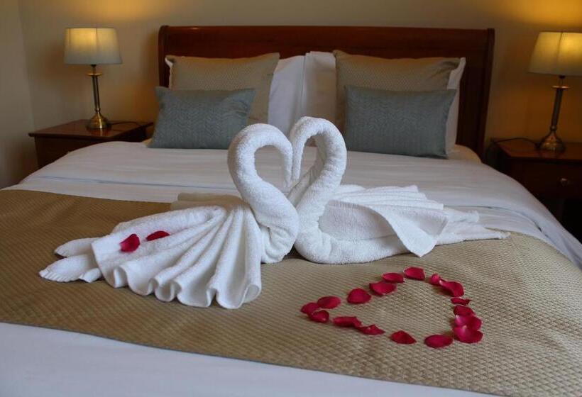 חדר קלאסי מיטת קינג סייז, Uppercross House