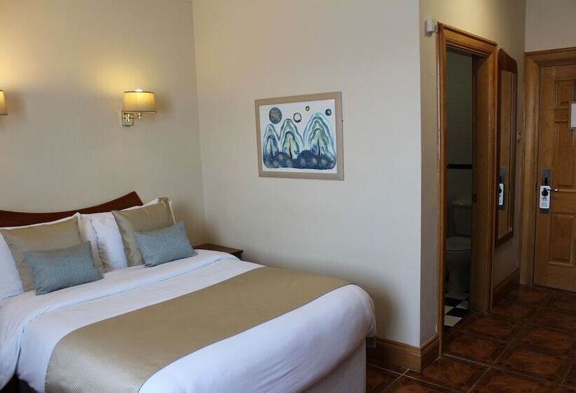 חדר סטנדרט, Uppercross House