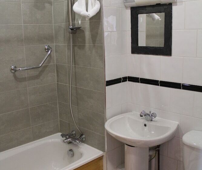 חדר קלאסי מיטת קינג סייז, Uppercross House