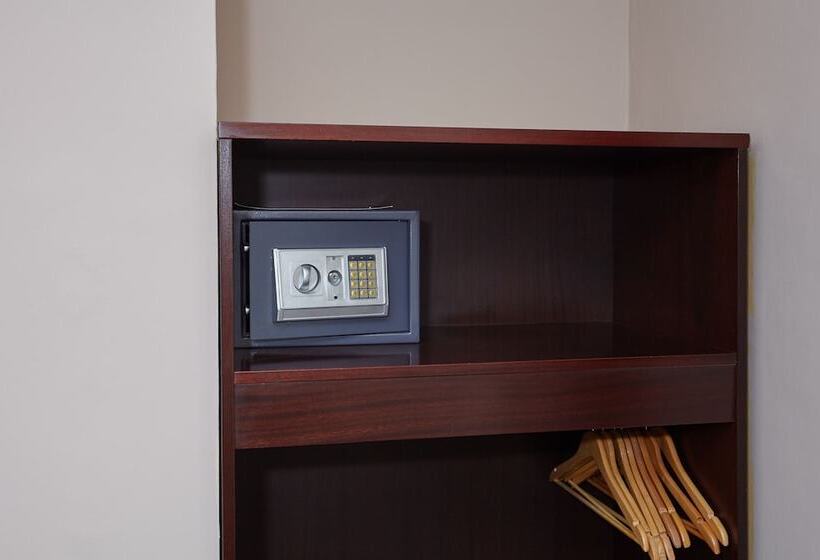 חדר קלאסי מיטת קינג סייז, Uppercross House