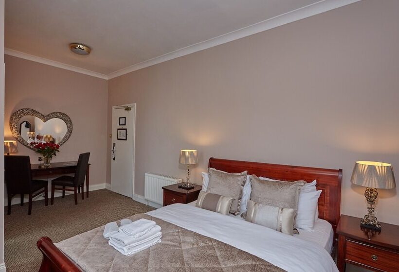 חדר קלאסי מיטת קינג סייז, Uppercross House