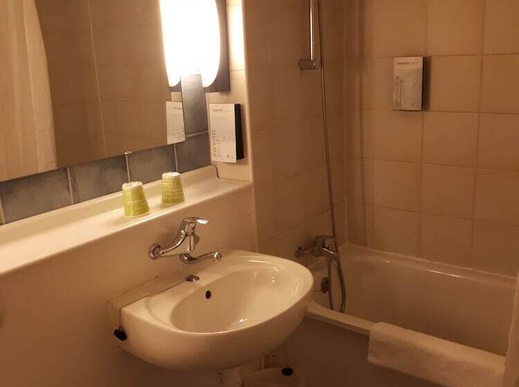 غرفة قياسية سرير مزدوج, Campanile Rodez